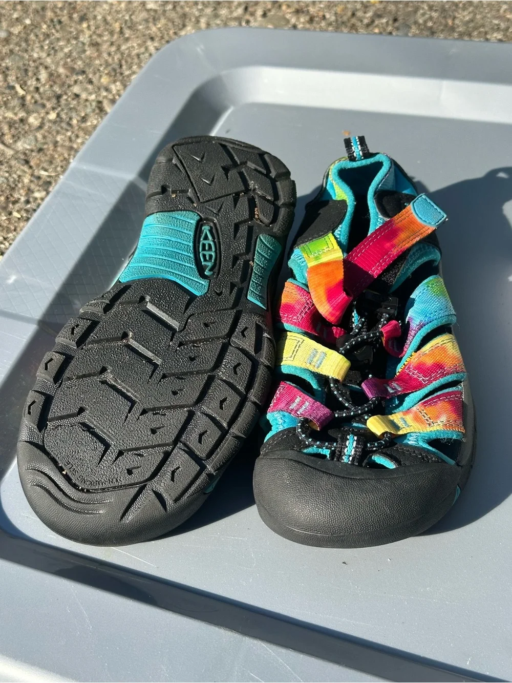 KEEN rainbow water sandles, like new. Barely worn. Big kids size 2.
